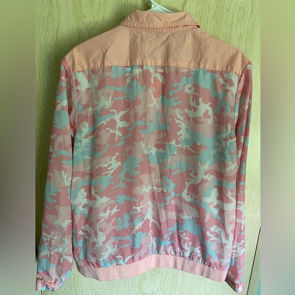 Pink Camo Kylie windbreaker jacket Kylie Jenner Peach Pink Blue Sz Small - Picture 9 of 12